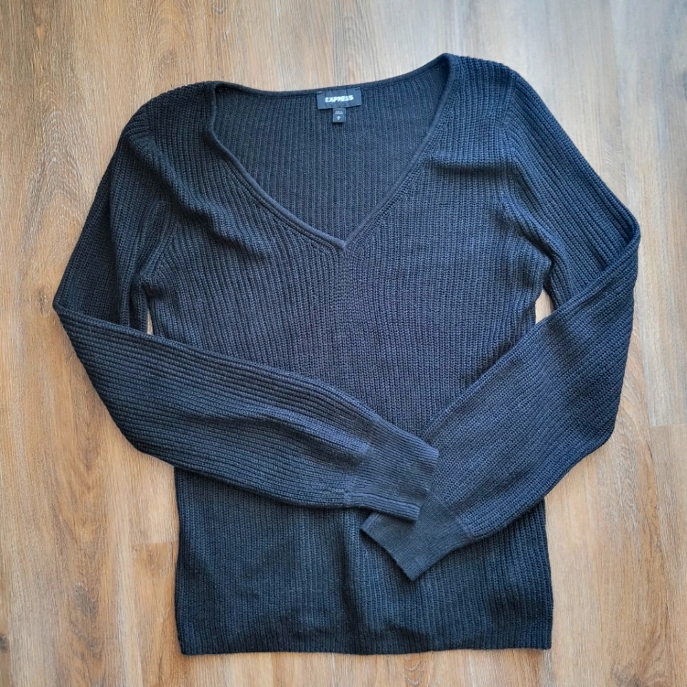 GUC Express Knit Black Sweater, Size Medium